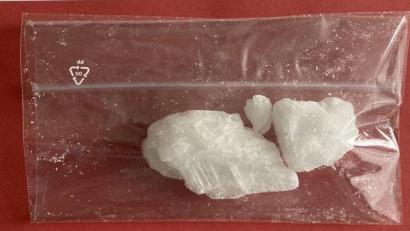 Bild: Polizeipräsidium Oberpfalz/exb
Crystal im oberen, zweistelligen Grammbereich stellten Polizisten in einem Zug zwischen Marktredwitz und Wiesau sicher.