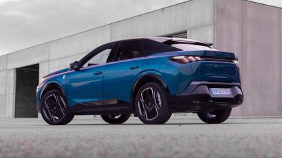 Bild: Tibo/Peugeot/dpa
Platzbedarf? Im Heck des E-3008 ist Platz für bis zu 1480 Liter. (zu dpa: «Löwenstark: Mit dem neuen 3008 fährt Peugeot in die Zukunft»)