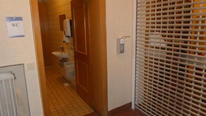 Bild: rn
Im Eschenbacher Rathaus gibt es nun eine öffentliche Toilette.