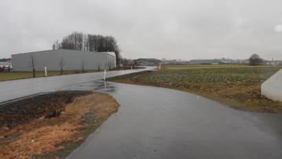 Bild: pi
In diesem Bereich soll das Gewerbegebiet Vohenstrauß-Ost erweitert werden.