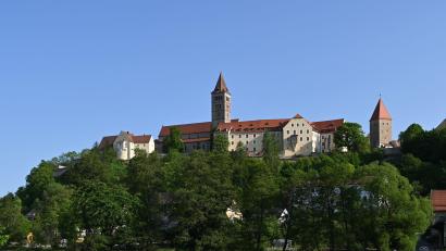 Bild: Staatliches Bauamt
Die Klosterburg Kastl beherbergt seit vergangenem Jahr die bayerische Polizeihochschule