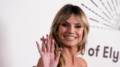Bild: Jordan Strauss/AP/dpa
Heidi Klum präsentiert „Germany's Next Topmodel“.