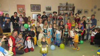 Bild: Lothar Siller/exb
In der ehemaligen Schule in Schloppach stieg am Rosenmontag ein Kinderfasching.