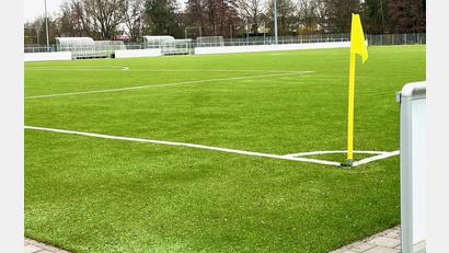 Bild: Schönberger
Die Ruhe trügt: Vor allem rund um das Wochenende sind die Kunstrasenplätze der SpVgg SV Weiden viel genutzt. Für Januar und Februar sind 70 Fremdbuchungen bei den Schwarz-Blauen eingegangen.