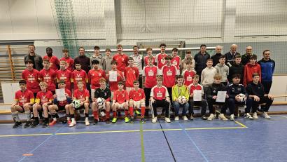 Bild: khg
Die vier erstplatzierten Jungen-Mannschaften (von links): Mittelschule Hahnbach, Walter-Höllerer-Realschule Sulzbach-Rosenberg, Krötensee-Mittelschule und Realschule Auerbach.