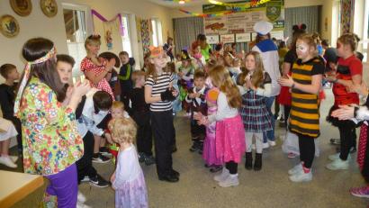 Bild: bk
Hoch her ging es im Saal des Gemeinschaftshauses beim beliebten Kinderfasching.