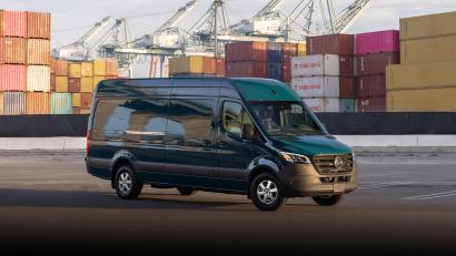 Bild: Mercedes-Benz AG/dpa
Geladen mit Beladung: Der elektrische Mercedes Sprinter ist in der zweiten Generation bereit für neue Aufgaben.