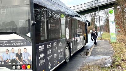 Bild: Gabi Schönberger
Auch für die Buslinie in den Weidingweg im Stadtteil Weiden-West sucht eine Arbeitsgruppe nach Verbesserungsmöglichkeiten.