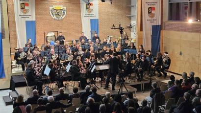 Bild: Sebastian Zapf
Klangvolle Musik bot das Oberpfälzer Bezirksorchester des Nordbayerischen Musikbunds bei seinem Auftritt in Rieden.