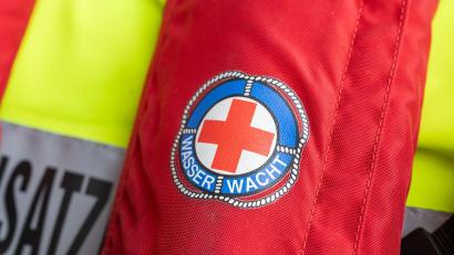 Symbolbild: Peter Kneffel/dpa
Ein Mann ist bei einem Kajak-Unfall im Landkreis Lichtenfels ums Leben gekommen.