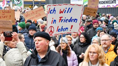 Archivbild: Petra Hartl
Nach dem Vorbild anderer Städte in der Region - hier ein Bild vom 4. Februar aus Amberg - wollen am Sonntag, 3. März, auch Menschen in Auerbach Position beziehen gegen Rechtsextremismus.