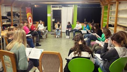 Bild: Julia Gitter/exb
"Das kleine Gespenst" hat auf Burg Murach Premiere. Die Leseproben laufen.