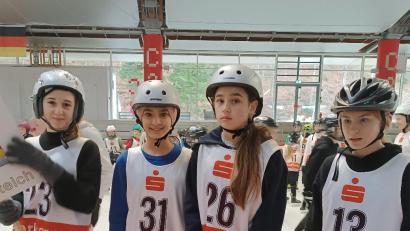 Bild: Mittelschule Mitterteich/exb
Luisa Ott, Maria Atzi, Greta Eiser und Anna-Sophie Firneis (von links) beim Wettbewerb in Inzell.
