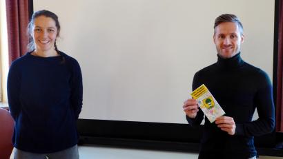 Bild: fsb
Sie referierten im Gemeinderat Pirk über ihr Konzept zur Jugendarbeit: Doris Troglauer und Mathias Bayerl