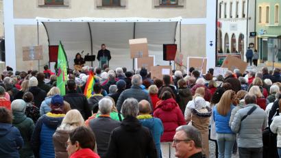 Bild: jma
Die vom Stadtverband und Marianne Mimler-Hofmann organisierte Kundgebung war mit 700 Teilnehmern gut besucht.