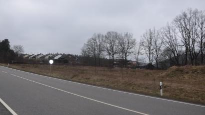 Bild: fz
Rechts Richtung Weiden und direkt an der Ostmarkstraße liegt das relativ kleine Baugebiet "Weidener Straße".