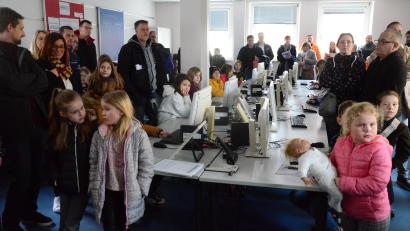 Bild: Kunz
Heiß begehrt sind beim Tag der offenen Tür die Schulhausführungen.