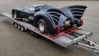 Bild: Hauptzollamt Heilbronn/dpa
Das „Batmobil“ bei der zollrechtlichen Abfertigung in Untermünkheim.