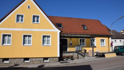 Bild: fla
In der Arztpraxis sollen drei neue Behandlungsräume eingebaut werden, dazu wurde die Summe der Ausführungskosten erhöht. Der Förderantrag wurde dementsprechend erweitert.