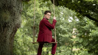 Bild: Sven A. Hagolani
Am 11. März kommt der Kabarettist und Musiker Bodo Wartke mit seinem Programm "Wandelmut" nach Weiden.