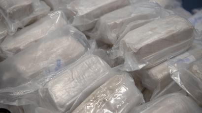 Symbolbild: Ralf Hirschberger/dpa
Über das Internet hat sich ein 43-jähriger Weidener zwischen März 2022 und Mai 2023 Heroin, Kokain und Metamphetamin aus Belgien und den Niederlanden besorgt.
