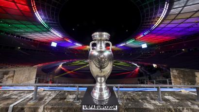 Bild: Alexander Hassenstein/Getty-POOL/dpa
In 100 Tagen beginnt die Fußball-Europameisterschaft in Deutschland.