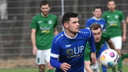 Bild: Büttner
Stefan Graf (Szene aus dem Testspiel gegen den FC Wernberg) und seine Teamkollegen der SpVgg SV Weiden sind bestens gerüstet für den Start der Rest-Rückrunde in der Landesliga Mitte.