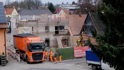 Bild: le
Zug um Zug verschwindet das Haus in der Flossenbürger Straße in Floß.