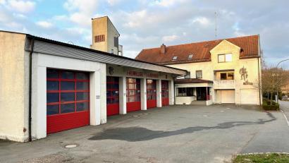 Bild: Gabi Schönberger
Das Feuerwehrheus von Neustadt stammt aus den 1980er Jahren. Eine Machbarkeitsstudie soll Wege für die Zukunft aufzeigen.