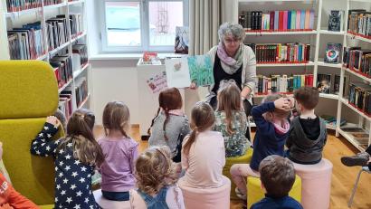 Bild: exb
Vorlese- und Bastelstunde Ostern