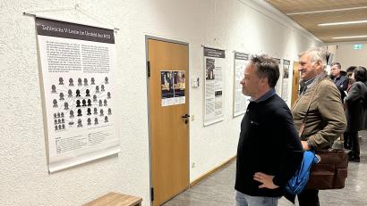 Bild: VHS Weiden-Neustadt/exb
In der VHS Weiden-Neustadt ist noch bis 24. März die Ausstellung "Die Opfer des NSU und die Aufarbeitung der Verbrechen“ zu sehen.