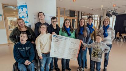Bild: Sandra Köstler/exb
Das Vorstandsteam des KDFB Neualbenreuth überreichte den Spendenscheck an die Leitung der Heilpädagogischen Förderstätte der Lebenshilfe in Mitterteich.