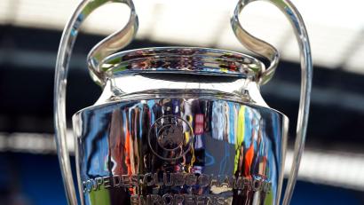 Symbolbild: Nick Potts/Press Association/dpa
Die UEFA-Champions-League-Trophäe.