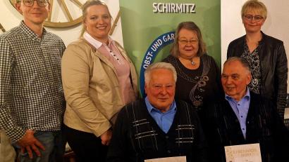 Bild: R. Kreuzer
Vorne von links sitzend Jakob Fritsch und Herbert Wolf. Stehend von links: Alexander Rosner, Michaela Hahn, Rosa Prell und Maria Treiber.