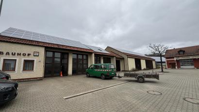 Bild: ge
Der Bauhof und das Feuerwehrhaus in Schwend werden bei einem künftigen Nahwärmenetz eine bedeutende Rolle als Abnehmer spielen.