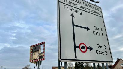 Bild: Gabi Schönberger
Hier am Militärstützpunkt in Grafenwöhr wird, wie in den USA, im Moment der künftige Präsidentschaftskandidat gewählt. Logischerweise per Brief.