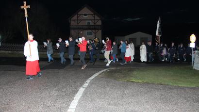 Bild: pi
Mit einem Kirchenzug beginnen die Feierlichkeiten zum Patrozinium der Filialkirche St. Josef.