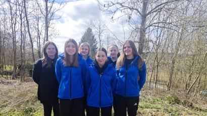 Bild: rwo
Das junge Kastler Team kann mit dem 3. Platz in der Landesliga Gewehr durchaus zufrieden sein: (von links) Mannschaftsführerin Sabine Schwarz, Eva Merkl, Johanna Pühl, Stella Matt, Marie Miedl und Silvia Neukam.