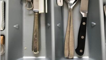 Bild: Hans-Peter Drescher
Das adelige Messer mit dem Spitznamen „Otfried von Bouillon“ erinnert den Amberger Hans-Peter Drescher an das Jahr 1945.