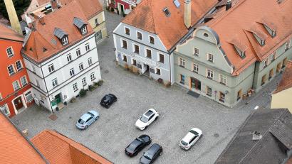 Bild: Petra Hartl
Der Salzstadelplatz in Amberg soll grüner werden. Die Frage ist nur: Wie grün?