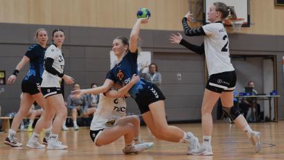 Bild: Büttner
Nur selten gelang der HSG Weiden im Spiel gegen den HC Forchheim solche Offensivaktionen wie in dieser Szene Aileen Häuber.