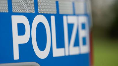 Bild: Marijan Murat/dpa/Symbolbild
Ein Einsatzfahrzeug der Polizei.
