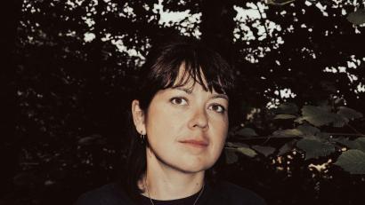 Bild: Tara von Wolff/exb
Dana von Suffrin, 1985 in München geboren, hat gerade ihren zweiten Roman veröffentlicht.