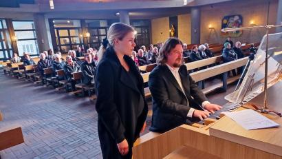 Bild: fpoz
Den fulminanten Abschluss bildete Professor Martin Sturms symphonischer Prolog zur heiligen Woche „Tod und Auferstehung“.