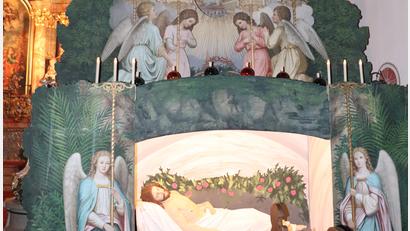 Archivbild: flt
Das Heilige Grab in Beidl ist mit sechs Meter fast so hoch wie der Seitenaltar und verdeckt diesen komplett.