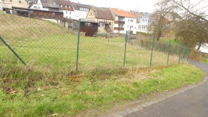Bild: rn
Nördlich des Weidelbachparkplatzes sollen nach Beschluss des Stadtrats 21 weitere Stellplätze entstehen.