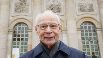 Bild: Jörg Carstensen/dpa
Hans Joachim Meyer ist tot. Der fühere ZdK-Präsident ist im Alter von 87 Jahren gestorben.