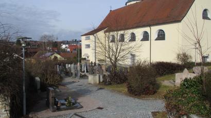 Archivbild: bnr
Der Friedhof von Schmidgaden soll umgestaltet werden.