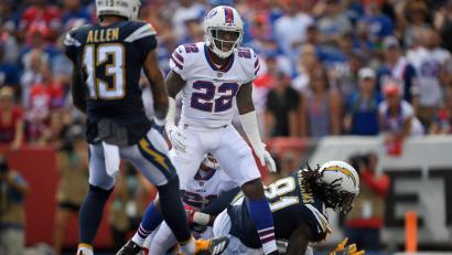 Bild: Adrian Kraus/FR171451 AP/dpa
Vontae Davis (M) ist in Florida tot aufgefunden worden.