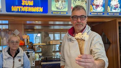 Bild: wrl
Wie in einigen Eisdielen im Landkreis Schwandorf wird die Kugel heuer auch bei Reiner Thunig im Eiscafé Primavera teurer.